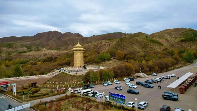 肃南：文旅融合激活县城魅力 双节假日旅游热度攀升