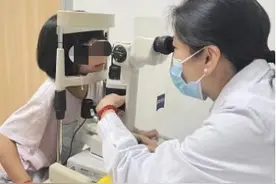 孩子经常“睡不醒”别大意，警惕上睑下垂影响身心健康图片