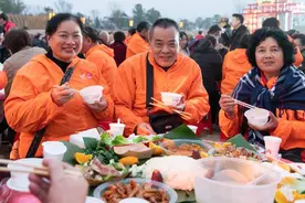 “适老号”抵达！“银发经济”擦亮荆山楚水图片