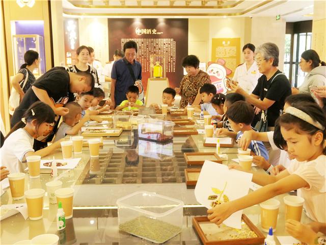 【博学游记】博物馆“漫游”课堂寻味青岛新星酒文化博物馆佳酿里的匠心
