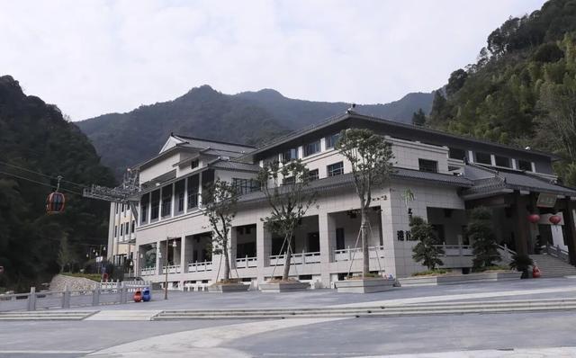 10分钟直线穿越，三清山港首索道这条“捷径”太香了