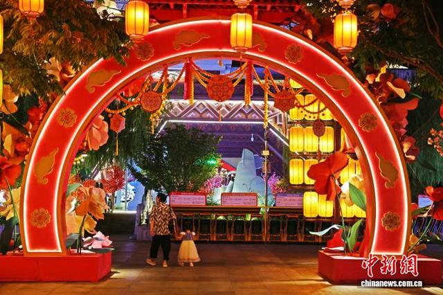 （活力中国调研行）湖北荆州：“古风夜游”激发文旅新活力