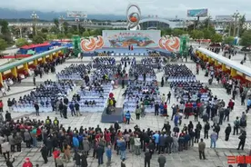 共赴“舌尖上的甜蜜”，洞口雪峰蜜桔文化旅游节启幕图片