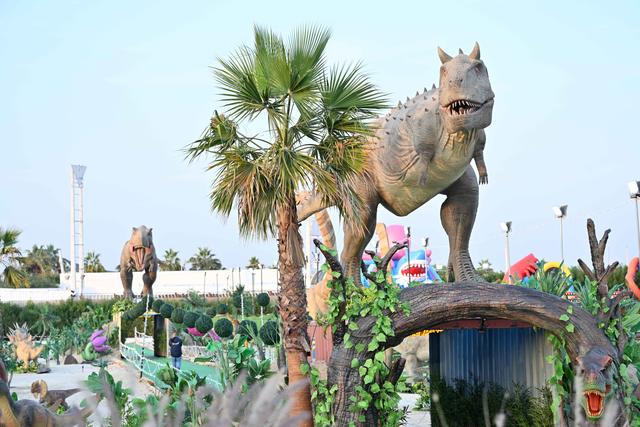 科威特：游玩“恐龙世界”