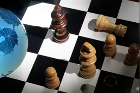 伊朗说美国是以色列袭击“同谋”，美国敦促展开谈判图片