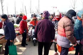 崮乡有好戏 邀您过大年 | 赶旧寨大集 体验沂蒙乡土民风图片