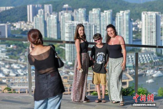 人这一辈子，一定要去一趟海南自贸港！
