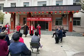 农行宝鸡分行：秦之声唱进敬老院 农行情暖老年群图片