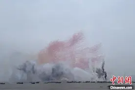 蔡国强《红帆》烟花秀：在家乡泉州书写诗意与浪漫图片