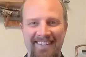 美国小伙在武当山习武15年，金发变黑发？本人回应图片