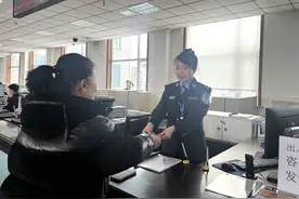 敦化公安首签“解锁”琴澳旅游新通道图片