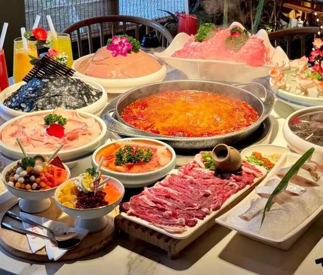 青睐绵阳 ‖ 一城秋色，菊香满园，游仙区富乐山十万香阵花正浓！