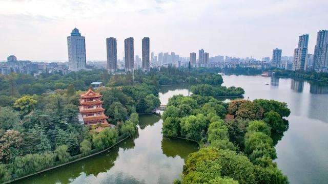 荆州的秋，才是隐藏BOSS！🥰🥰🥰