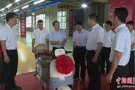 玉林兴业县首台玉商牌5G智能电动车正式下线图片
