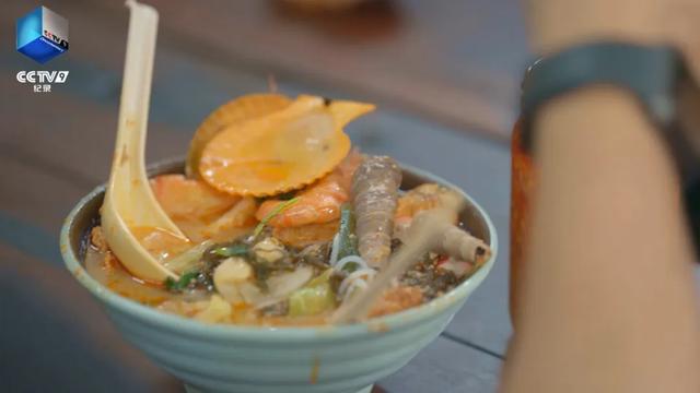 在这部纪录片里,一起去海南环岛旅游公路慢旅行