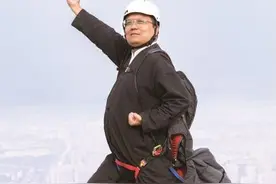 他已是千万文旅“网红” 为何还在一线当导游？图片