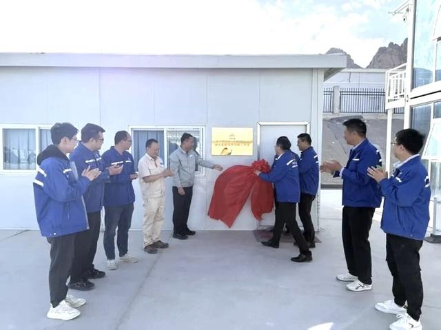 海拔3700米！在世界屋脊“穿山引水”，全球抽水蓄能电站之最在这里建起