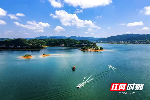 “路筑振兴梦”线上主题展示｜沿溪口路漫游双峰 解锁红色人文与山水生态双体验