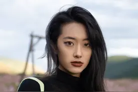 侄女获超模比赛冠军   杨二车娜姆欣慰：从我当年走出“女儿国”已整整40年图片