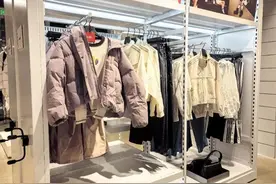 会省！年轻人开始“翻新”羽绒服，两件并一件“性价比太高”图片