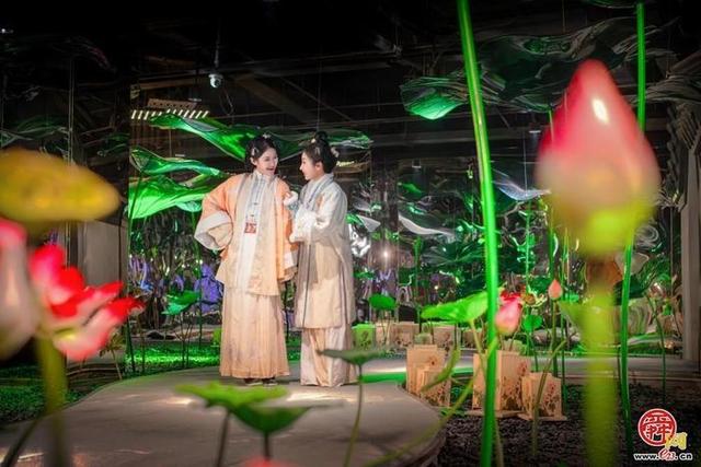 词揽鹊华千年景 易安风骨如梦来——如梦令宋词主题演艺乐园盛大开园