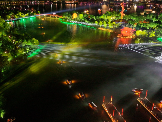 跨年整活！19.9畅玩5小时！大型迎春灯会+跨年表演+冷焰火+打铁花+火壶+灯光秀+国风演艺...