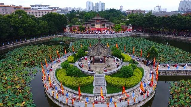 “最云南”·狂欢红河丨孔子文化节、紫陶艺术展，建水带你解锁双节精彩！