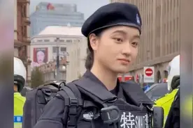 外滩女特警“帅到”网友，她们说守护上海很骄傲图片