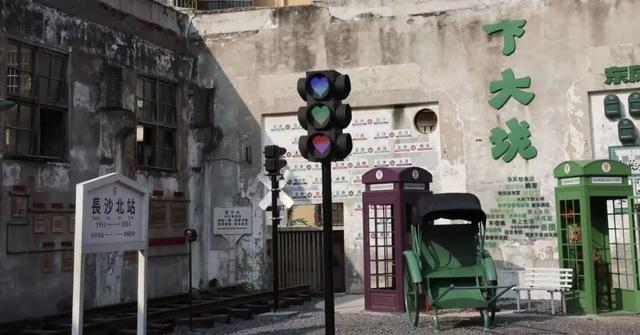 遇见丨开福秋日·逛三园：「东风路文创园」老长沙的回忆沙漏