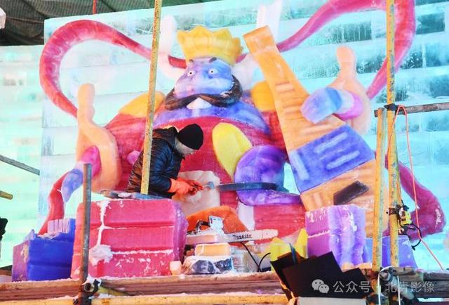 视点｜琼楼玉宇间再现《大闹天宫》，龙庆峡冰灯节“上新”