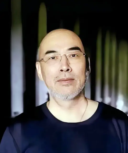 风暴眼丨国宝的“新衣”：南京博物院藏品流转迷局