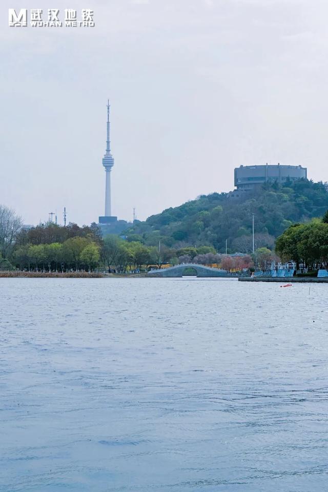 武汉的浪漫，一半藏在水边，一半藏在夏天！