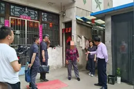 女子以80多岁父母偏心等为由拒绝赡养，法院调解执行！律师：赡养父母是法定义务图片