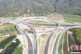 集桓高速公路通车 吉林加速融入环渤海经济圈图片