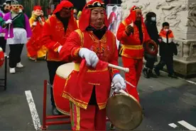 感受丝路文化 品味龙马精神 新疆野马古生态园里年味浓图片
