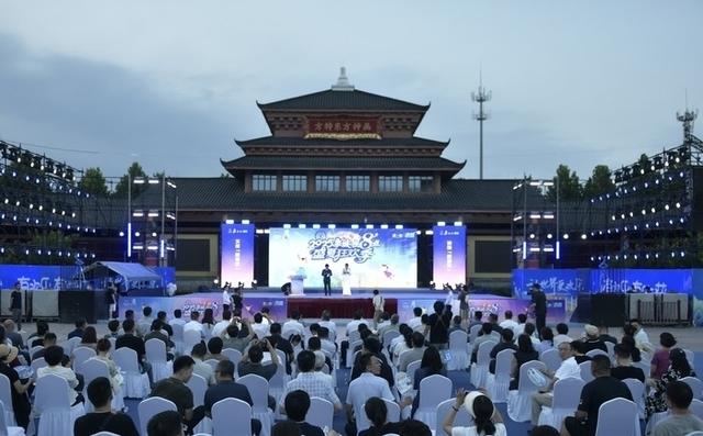 “美食争霸赛”“村拔”等文旅赛事爆火，“夜济南”激发消费活力