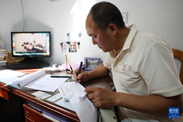 文化中国行·守宝人丨用40年光阴，为麦积山石窟“缝补”千年文脉