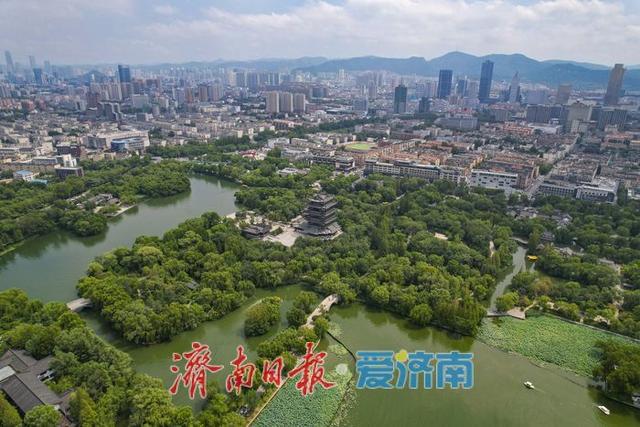 一年四季 泉在济南丨秋雨初歇，大明湖畔画中游