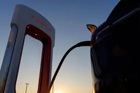 上海新一轮新能源车置换补贴政策来了，符合条件者一次性补贴1万元图片