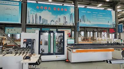 加工精度0.1mm！中建八局一公司幕墙基地智慧升级