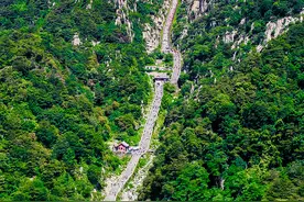 潮评丨“陪爬”火上泰山，不能少了安全陪伴图片