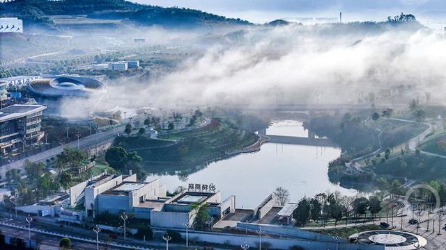 云绕科学城 雾染好风光