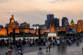 上海滨江大道现网红打卡点 外滩夜拍又增新机位图片