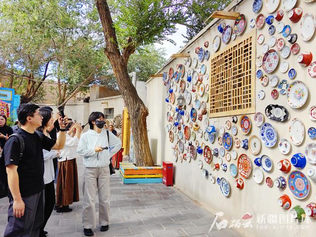对口援疆 潮涌天山丨老街小巷焕新颜