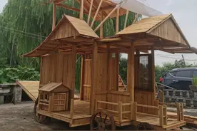 纯手工制作！嘉兴90后夫妻复刻了电视里的“莲花楼”图片