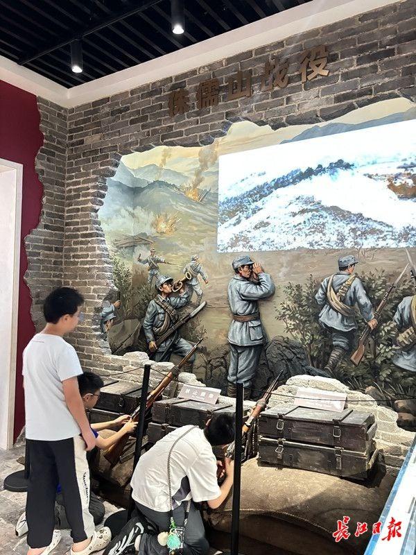 月满江城客自来！多条漫游线路人气爆棚，全国游客在汉尽享美好生活