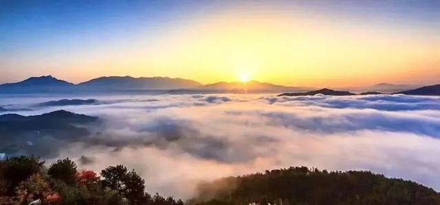 秋游六安看彩林 冬来滑雪泡温泉