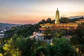 兰州城关区：南北两山披新绿 生态建设再提速图片