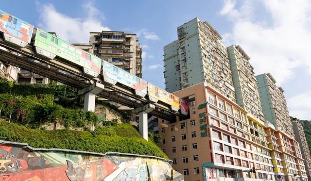 重庆轻轨：山城立体画卷里的流动坐标 | 旅行AI大喇叭