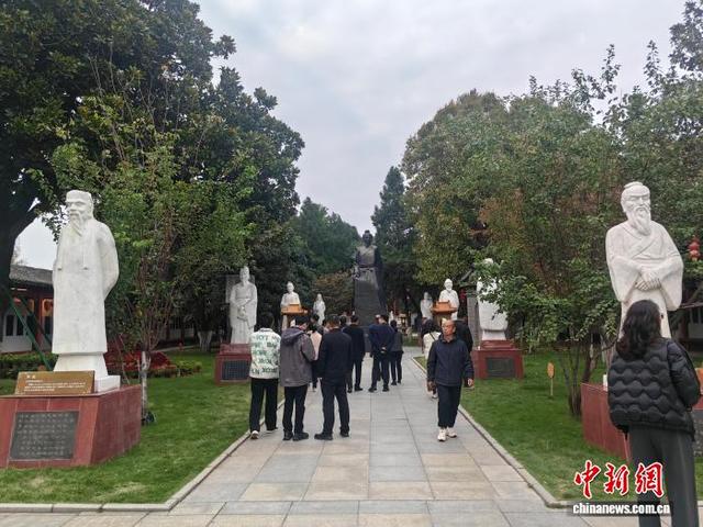 探访河南南阳医圣祠 感知仲景文化“根魂神韵”